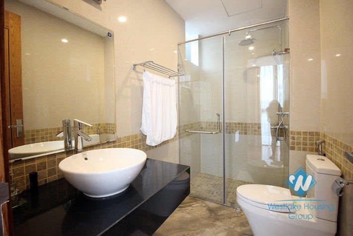 New and modern 3 bed apartment for rent in Truc Bach